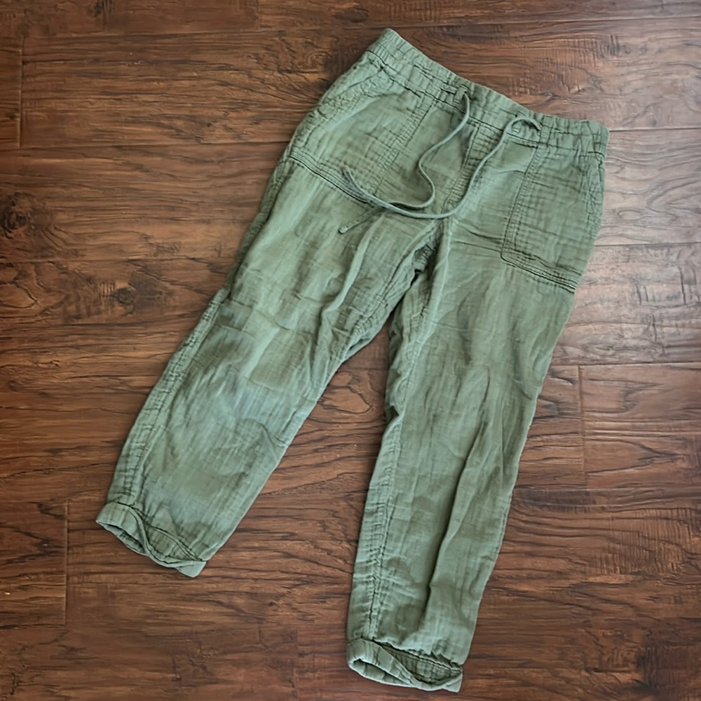 Old navy army green crops